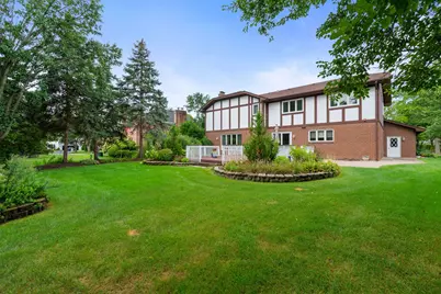 521 Forest Mews Drive, Oak Brook, IL 60523 - Photo 27