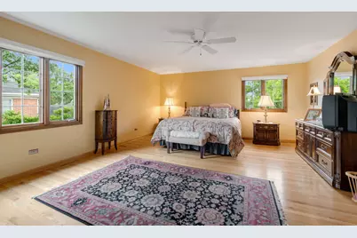 521 Forest Mews Drive, Oak Brook, IL 60523 - Photo 19