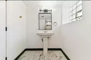 7801 S Eberhart Ave, Chicago, IL 60619 - Photo 19