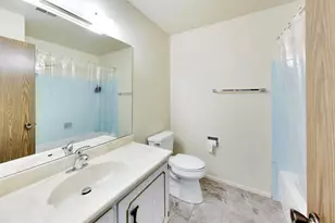 373 Greystone Ct, Schaumburg, IL 60193 - Photo 19