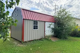 304 N 7th Ave, Hoopeston, IL 60942 - Photo 5