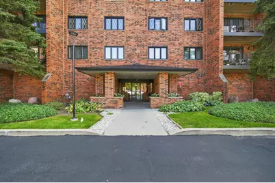 9357 Landings Lane #401, Des Plaines, IL 60016 - Photo 1