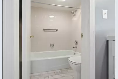 9357 Landings Lane #401, Des Plaines, IL 60016 - Photo 11