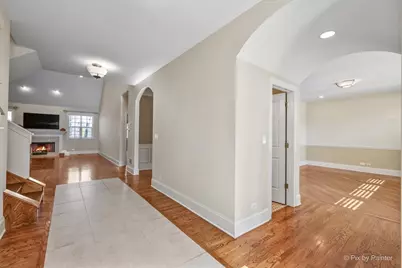524 Tower Place, Fox River Grove, IL 60021 - Photo 3