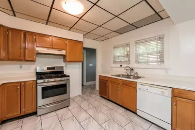 964 N Lewis Avenue, Waukegan, IL 60085 - Photo 15