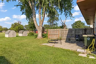 105 Appletree Court, Yorkville, IL 60560 - Photo 31