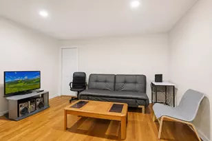 2147 Ridge Ave, Evanston, IL 60201 - Photo 5