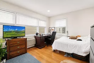 2147 Ridge Ave, Evanston, IL 60201 - Photo 17