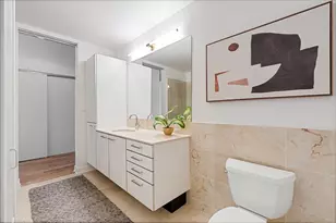 550 N St Clair St, Chicago, IL 60611 - Photo 17