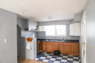 6315 S Troy St, Chicago, IL 60629 - Photo 5
