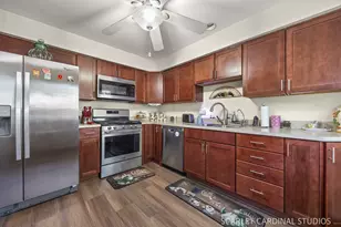 449 Canterbury Dr, Carol Stream, IL 60188 - Photo 7