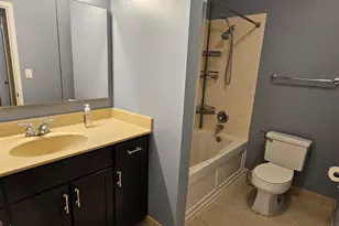 222 N Columbus Dr, Chicago, IL 60601 - Photo 5