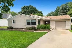 225 E 4th St, Byron, IL 61010 - Photo 21