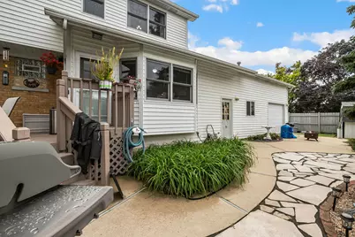 2170 Laura Lane, Des Plaines, IL 60018 - Photo 19