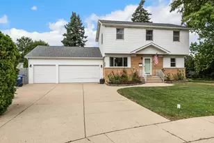2170 Laura Ln, Des Plaines, IL 60018 - Photo 1