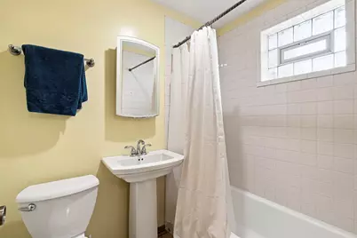2170 Laura Lane, Des Plaines, IL 60018 - Photo 9