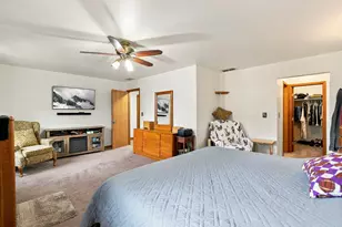 2170 Laura Ln, Des Plaines, IL 60018 - Photo 11