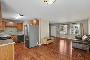 2204 Douglas St, Joliet, IL 60435 - Photo 13