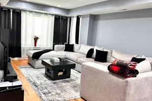 6950 S Indiana Ave, Chicago, IL 60637 - Photo 9