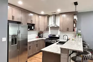 6950 S Indiana Ave, Chicago, IL 60637 - Photo 3