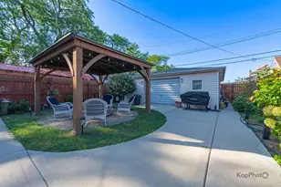 4308 W 59th St, Chicago, IL 60629 - Photo 17