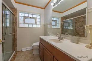 4308 W 59th St, Chicago, IL 60629 - Photo 9