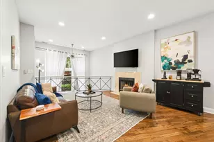 1021 N Winchester Ave, Chicago, IL 60622 - Photo 3