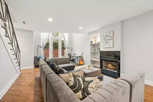 1021 N Winchester Ave, Chicago, IL 60622 - Photo 17