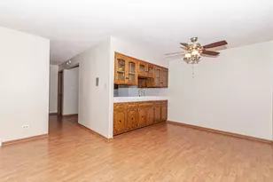 10532 Ridge Cove Dr, Chicago Ridge, IL 60415 - Photo 7