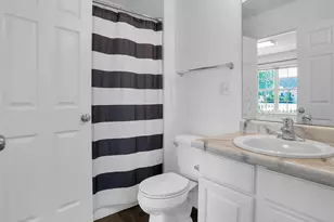 710 Yalow Dr, Champaign, IL 61822 - Photo 9