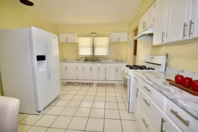 1645 Jackson Street, North Chicago, IL 60064 - Photo 5