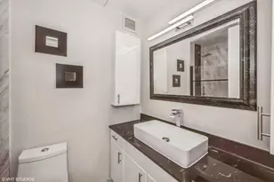 233 E Erie St, Chicago, IL 60611 - Photo 11