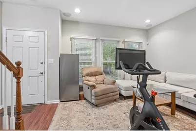 209 W Wood Street, Palatine, IL 60067 - Photo 5