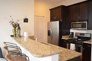918 W Belmont Ave, Chicago, IL 60657 - Photo 3