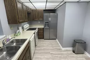 1504 Woodbridge Rd, Joliet, IL 60436 - Photo 5