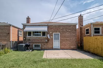 10226 S Torrence Avenue, Chicago, IL 60617 - Photo 7