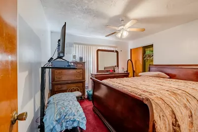 10226 S Torrence Avenue, Chicago, IL 60617 - Photo 15