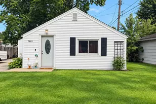 7013 Elkhorn St, Machesney Park, IL 61115 - Photo 1