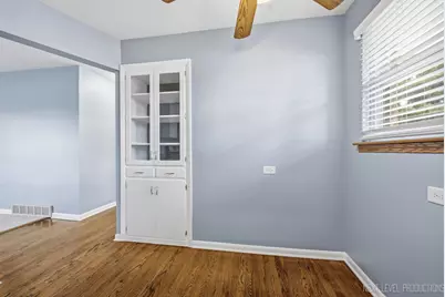 15 S 10th Street, Saint Charles, IL 60174 - Photo 7