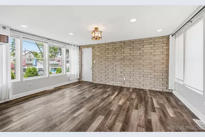 15 S 10th Street, Saint Charles, IL 60174 - Photo 11