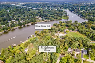 912 Johnson St, Fox River Grove, IL 60021 - Photo 5