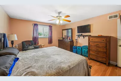 17808 S Hickory Street, Lansing, IL 60438 - Photo 9