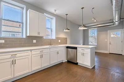 2117 W 18th Street #2R, Chicago, IL 60608 - Photo 3