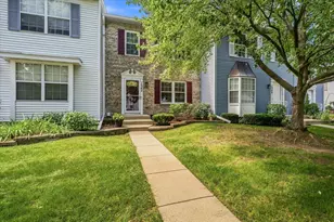 1342 Arlington Ct, Geneva, IL 60134 - Photo 1