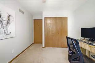 1342 Arlington Ct, Geneva, IL 60134 - Photo 21