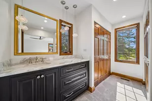 1441 E Hull Dr, Wheaton, IL 60189 - Photo 17