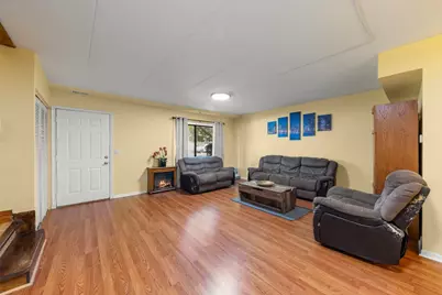 743 E Fullerton Avenue #108, Glendale Heights, IL 60139 - Photo 5