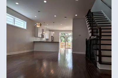 2146 N Kilpatrick Avenue, Chicago, IL 60639 - Photo 3