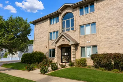 5258 W 79th Street #B3, Burbank, IL 60459 - Photo 1