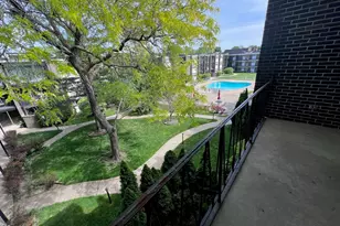 10125 Cherry Pkwy, Skokie, IL 60076 - Photo 15